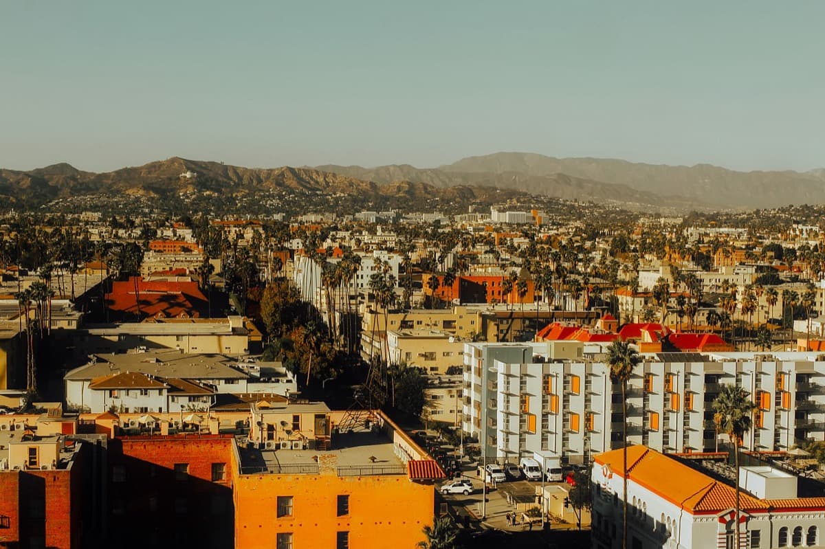 First Class flights to Los Angeles