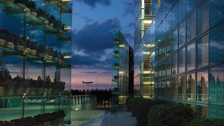 5 of the best luxury airport hotels in the world