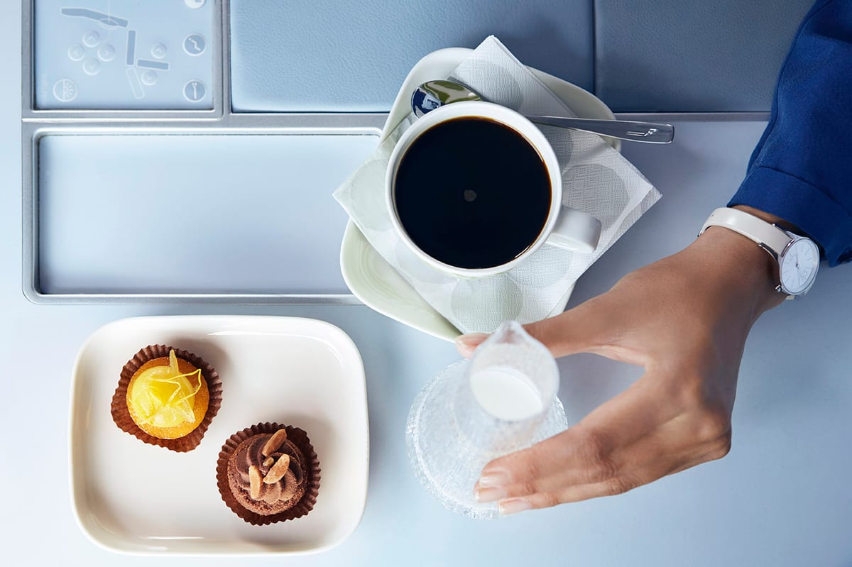 Finnair business dessert 01 Low