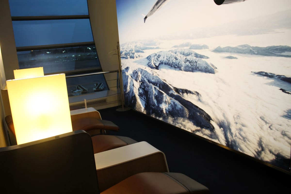 First Class Lounge Guides: Lufthansa Senator Lounge Dubai