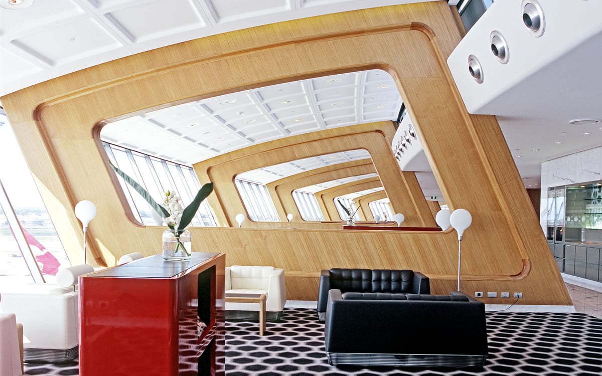 Lounge Guides: Qantas First Class Lounge in Sydney