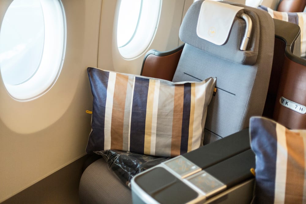 Lufthansa A350-900 Business Class Seat 2017