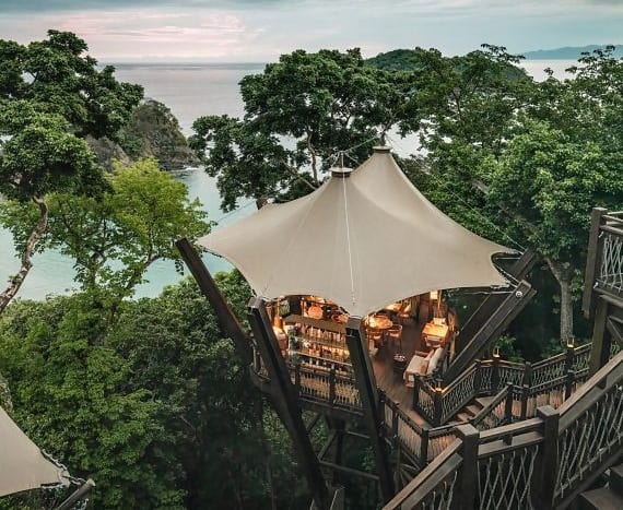 Nekajul Ritz-Carlton Reserve, Ambar Bar, Costa Rica