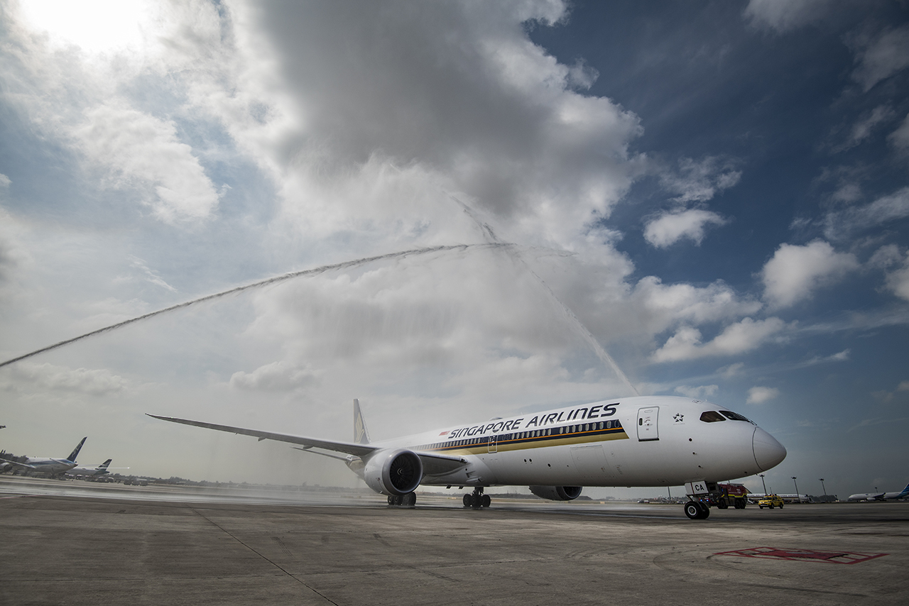 Water Cannon Salute SIA's Boeing 787-10